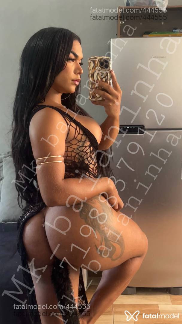 Acompanhante mulher trans morena (o) de olhos castanhos em Dias D'ávila - Milly Oliveira