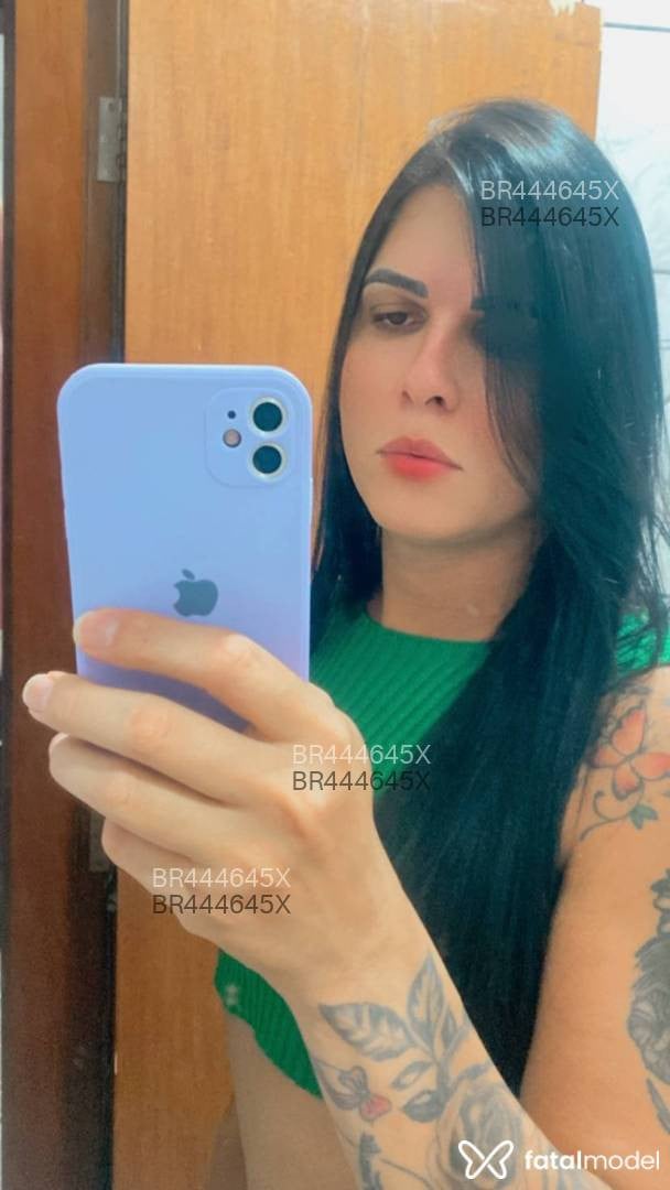Acompanhante travesti morena (o) de olhos castanhos em Goianésia - Carlinha