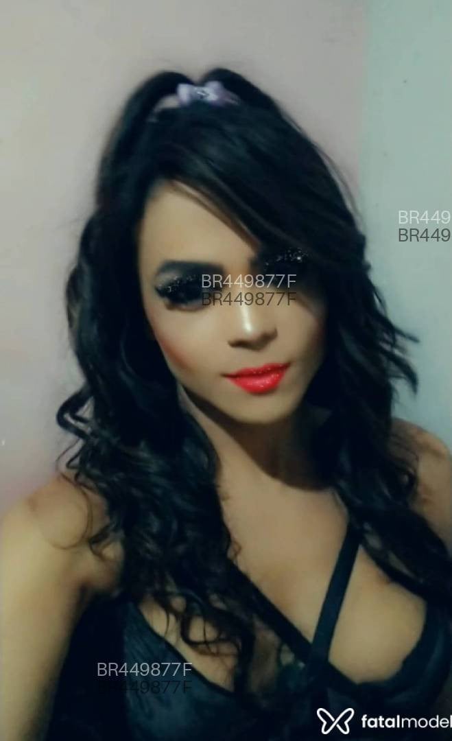 Acompanhante travesti com cabelo castanho de olhos castanhos em Rondonópolis - Rhillary trans saf