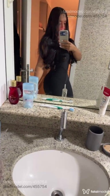 Acompanhante mulher morena (o) de olhos pretos em Umuarama - LET FONSECA
