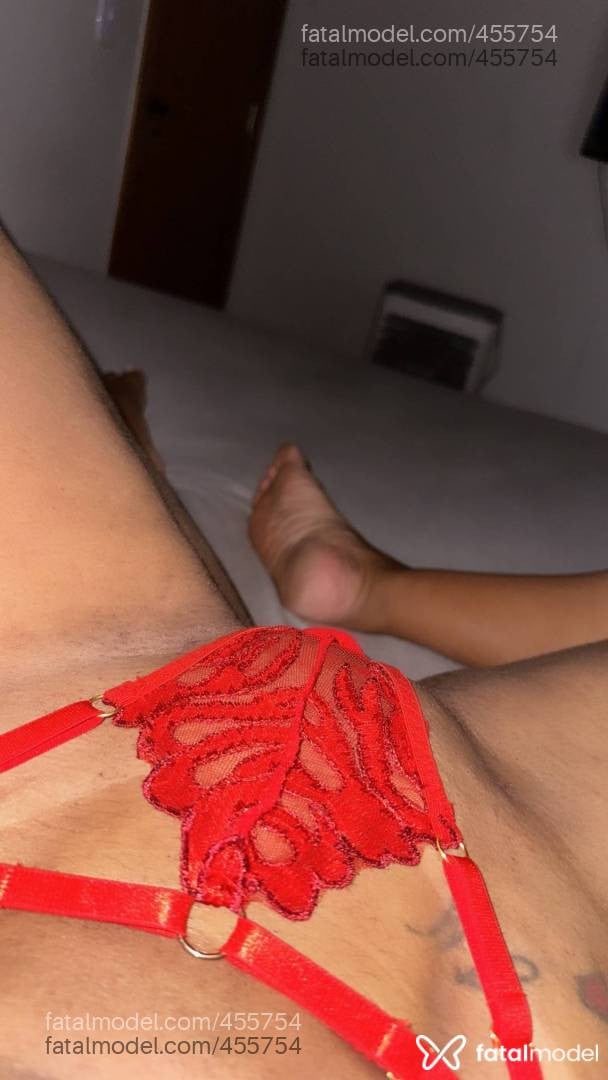 Acompanhante mulher morena (o) de olhos pretos em Umuarama - LET FONSECA