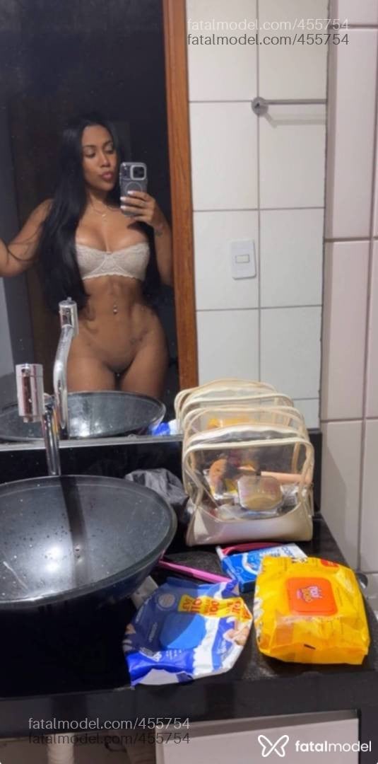 Acompanhante mulher morena (o) de olhos pretos em Umuarama - LET FONSECA