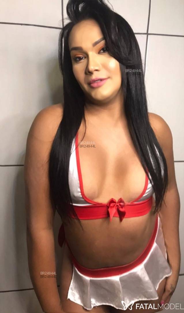 Acompanhante travesti morena (o) de olhos castanhos em Ourinhos Acompanhante travesti morena (o) de olhos castanhos em Ourinhos - Juju
