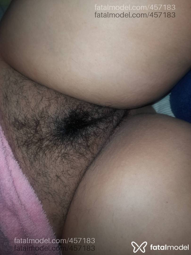 Acompanhante mulher morena (o) de olhos pretos - Débora masaagem