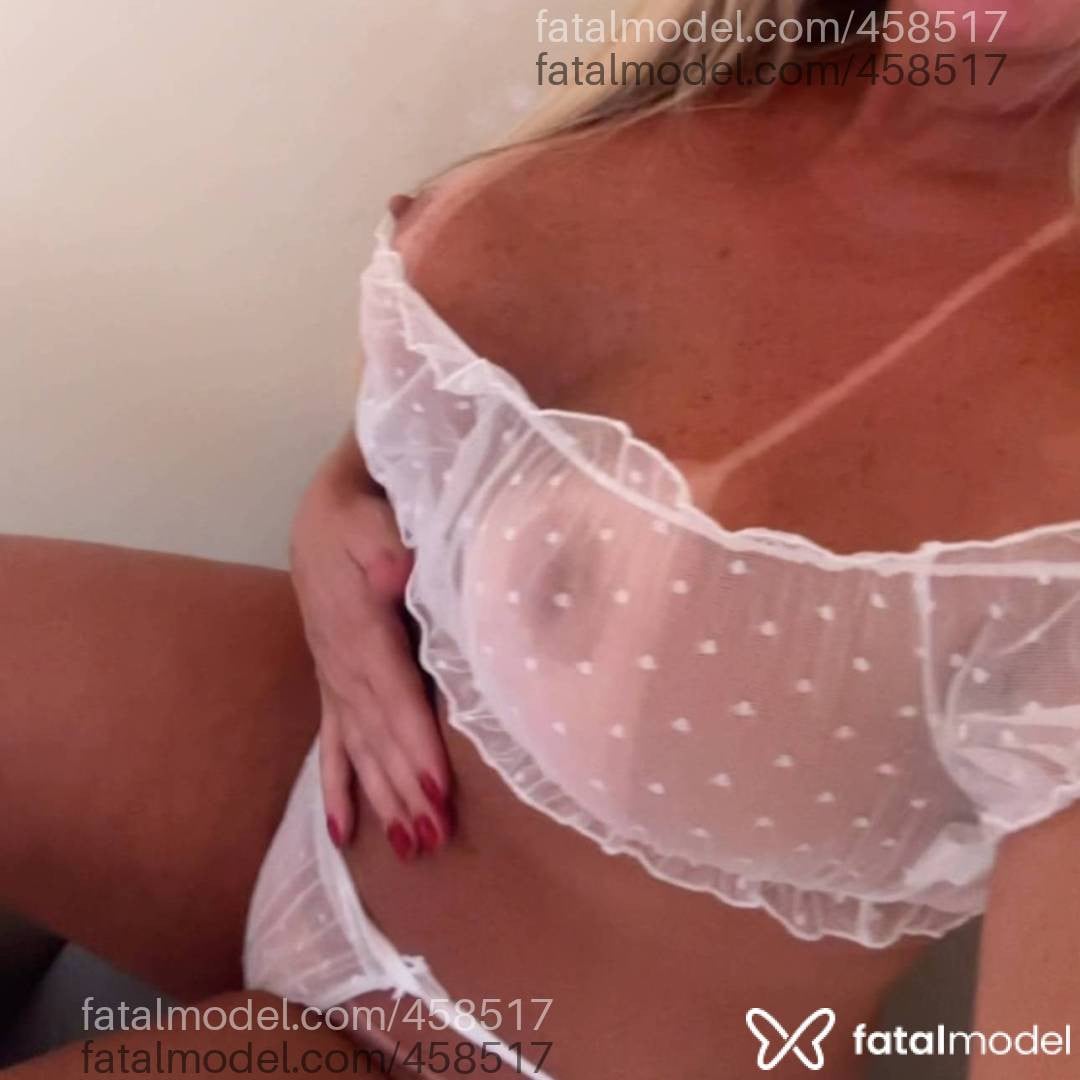 Acompanhante mulher loira (o) de olhos verdes - Juliana kalil