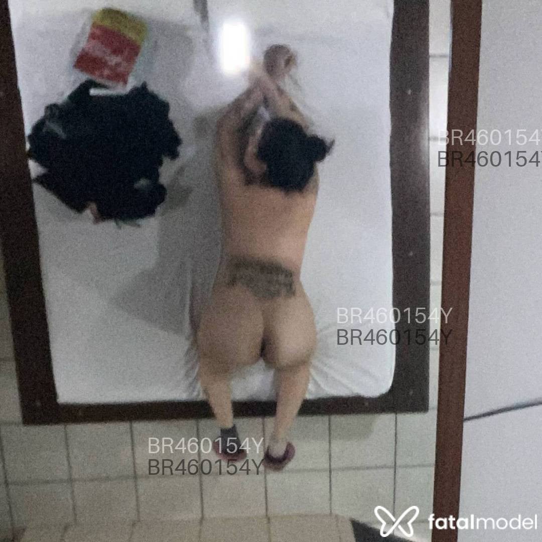 Acompanhante mulher morena (o) de olhos pretos em Porto Alegre - HelenaGaucha