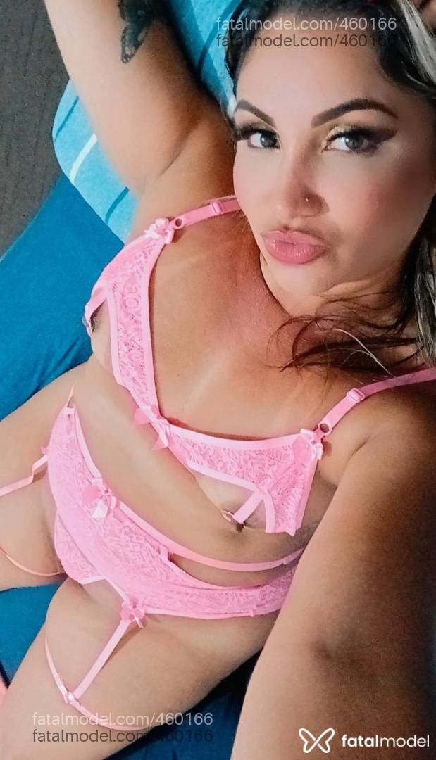 Acompanhante mulher loira (o) de olhos castanhos - Isabela Dantas