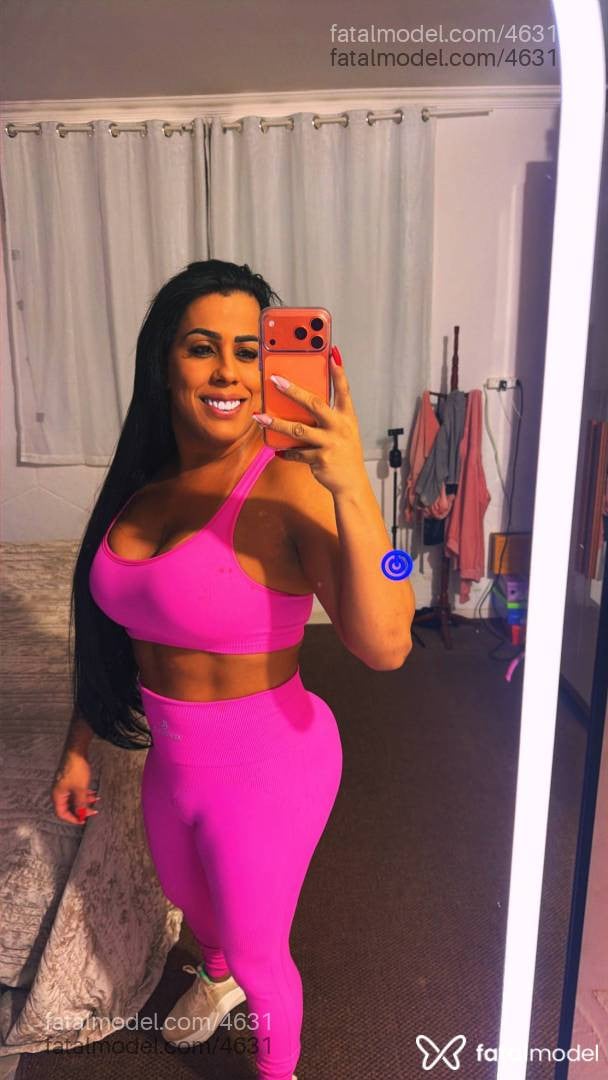 Acompanhante travesti morena (o) de olhos castanhos em Anápolis - Jhenyfer Marine