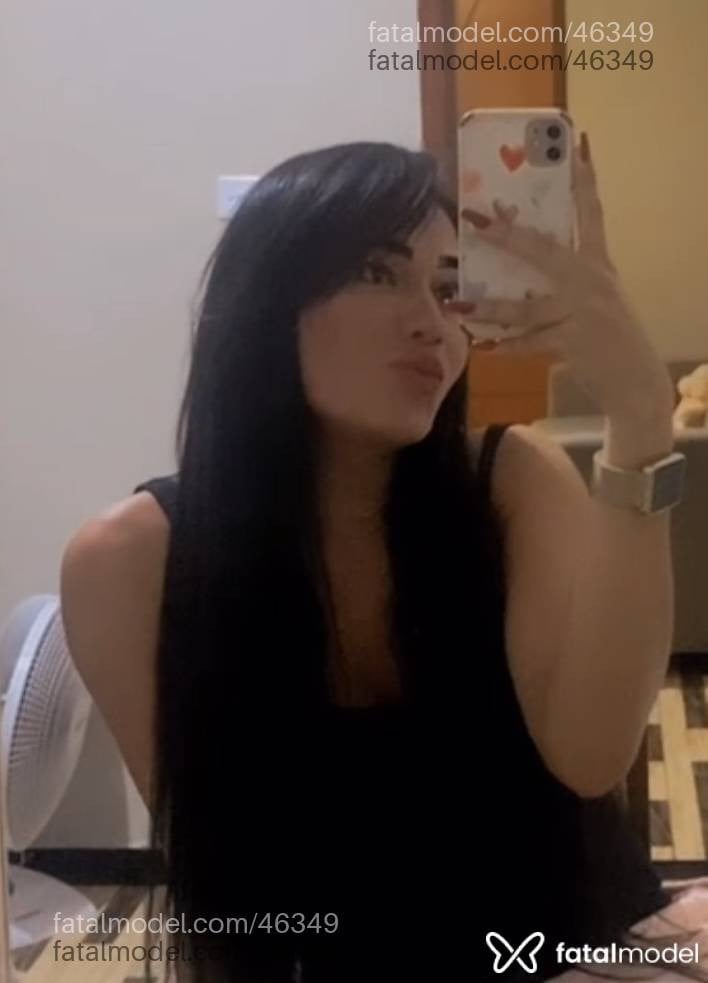 Acompanhante mulher trans morena (o) de olhos castanhos - Maria Eduarda