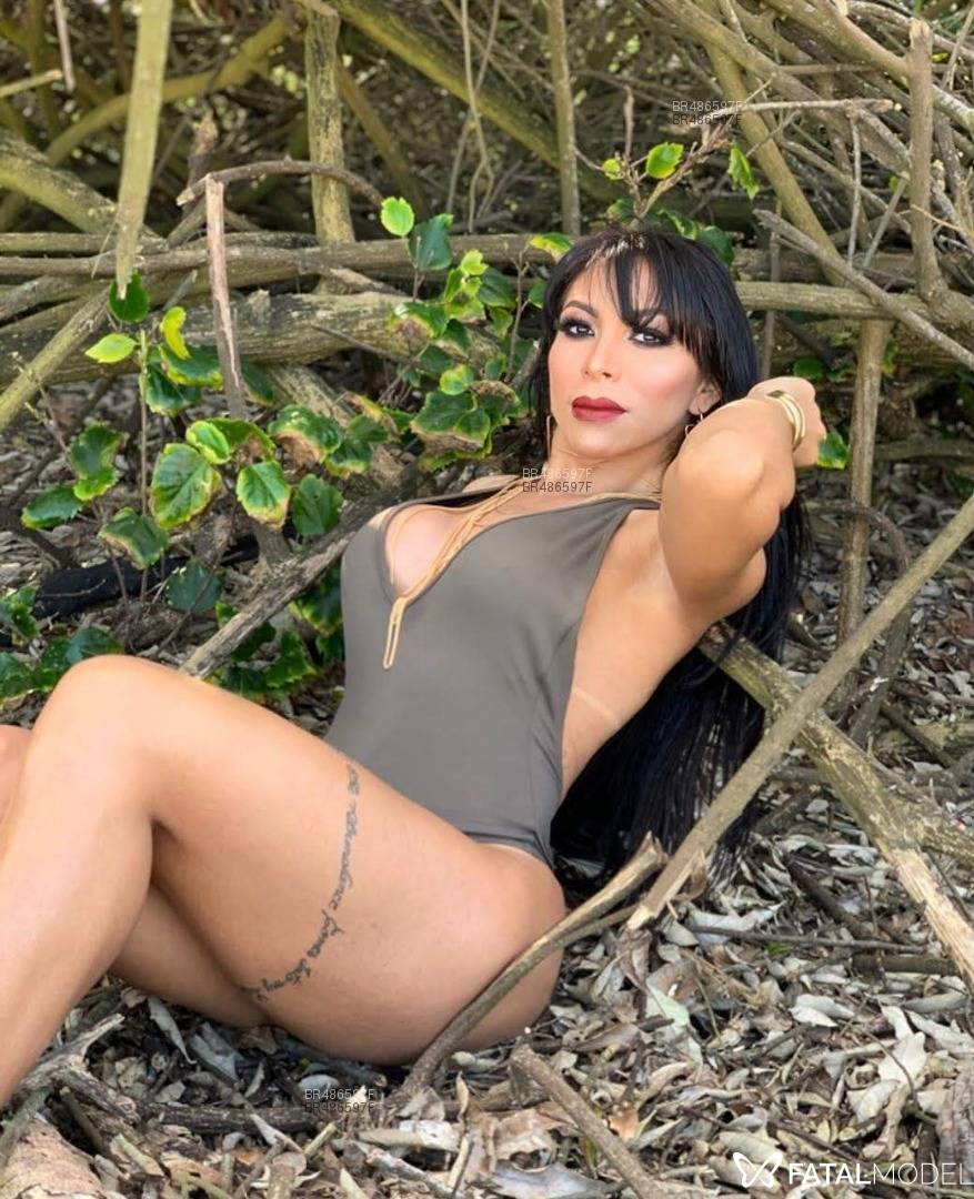 Acompanhante travesti morena (o) de olhos castanhos em Joinville - Rafaella