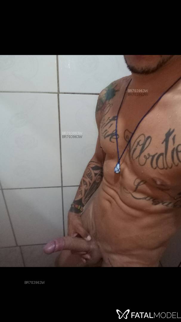 Acompanhante homem morena (o) de olhos verdes em Fernando de Noronha - Rodrigo Tolentino