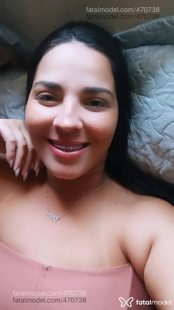 Acompanhante mulher morena (o) de olhos pretos - Daniele Alves