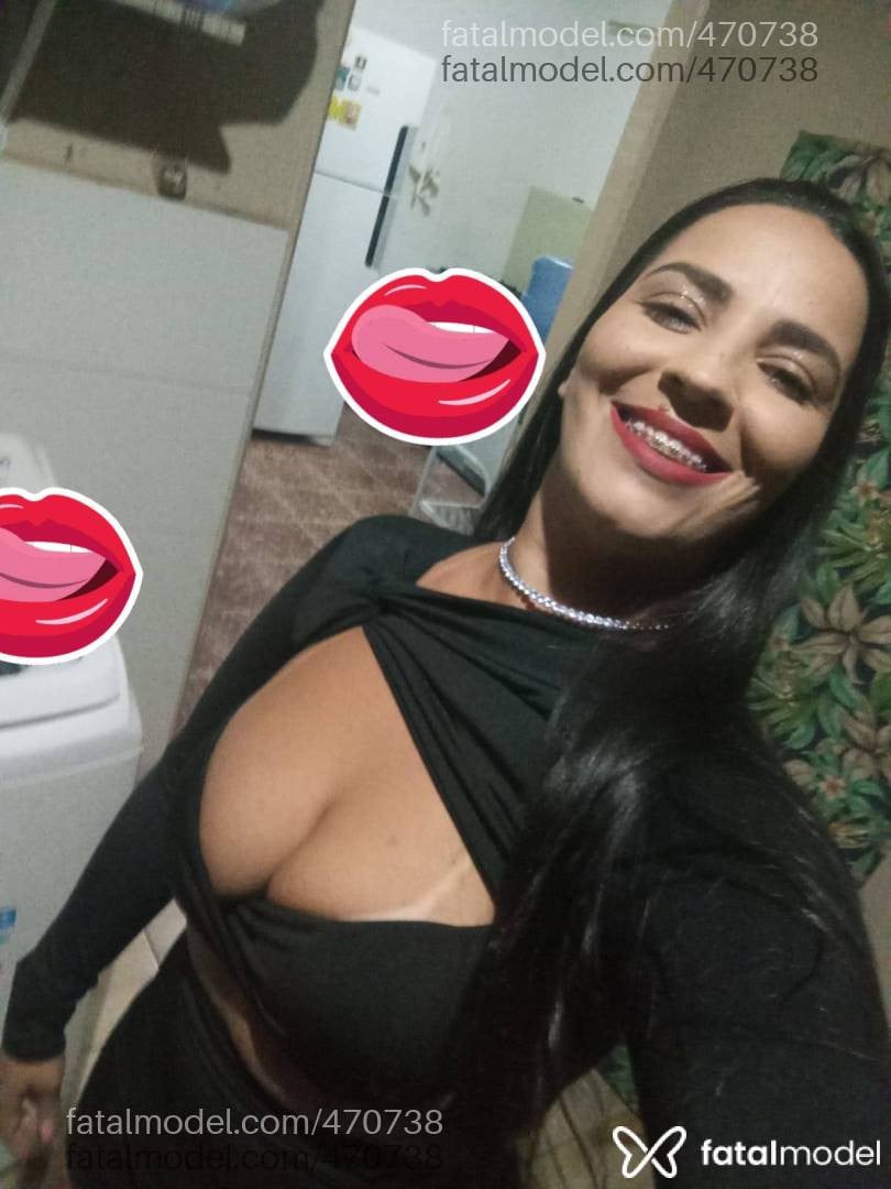 Acompanhante mulher morena (o) de olhos pretos - Daniele Alves