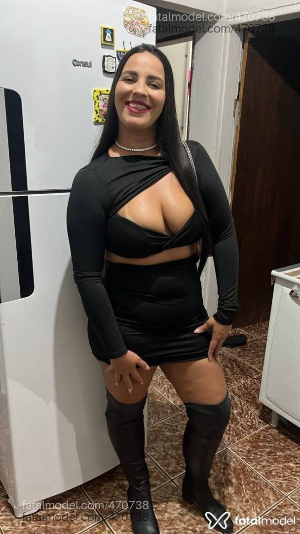 Acompanhante mulher morena (o) de olhos pretos em Piumhi - Daniele Alves