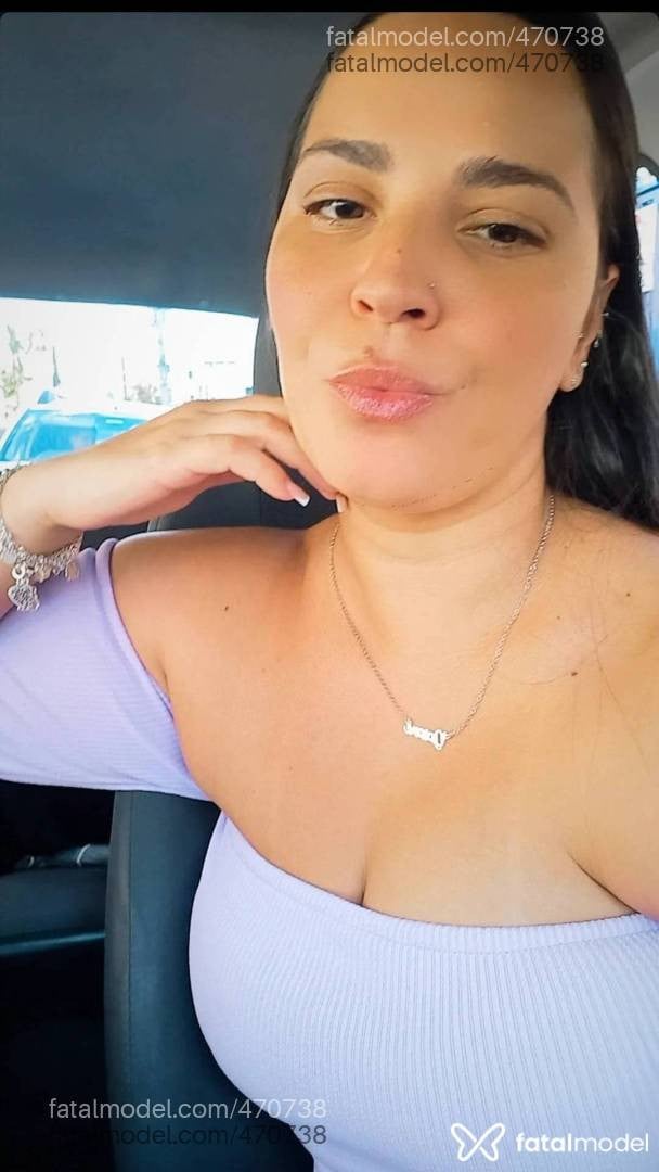 Acompanhante mulher morena (o) de olhos pretos - Daniele Alves