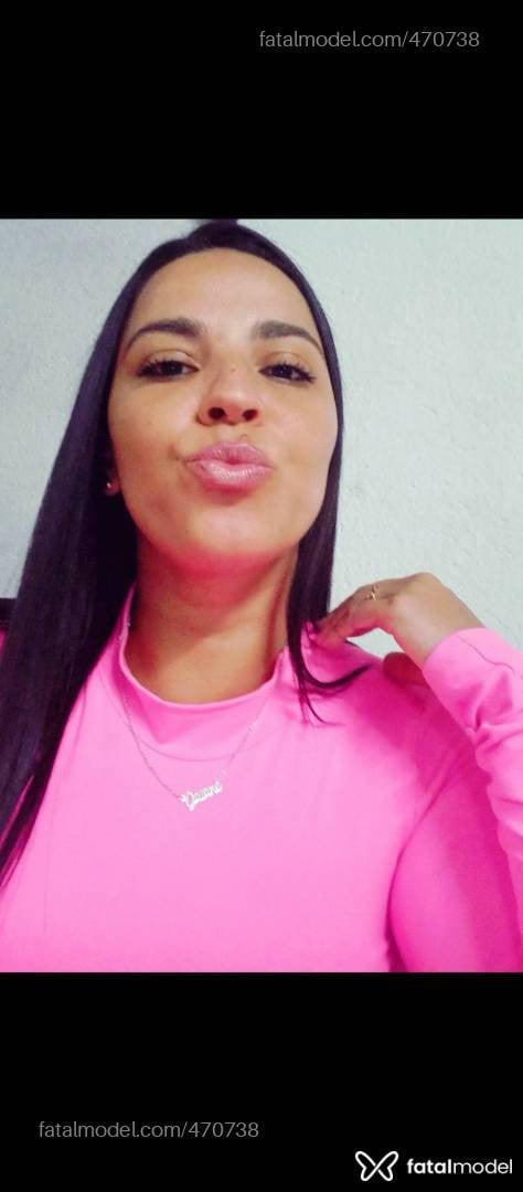 Acompanhante mulher morena (o) de olhos pretos - Daniele Alves
