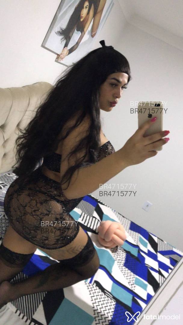 Acompanhante travesti morena (o) de olhos castanhos em Juiz de Fora - Ludmylla