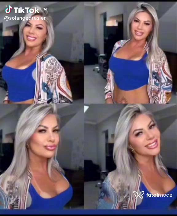 Acompanhante mulher loira (o) de olhos castanhos - Pérola Ferraz