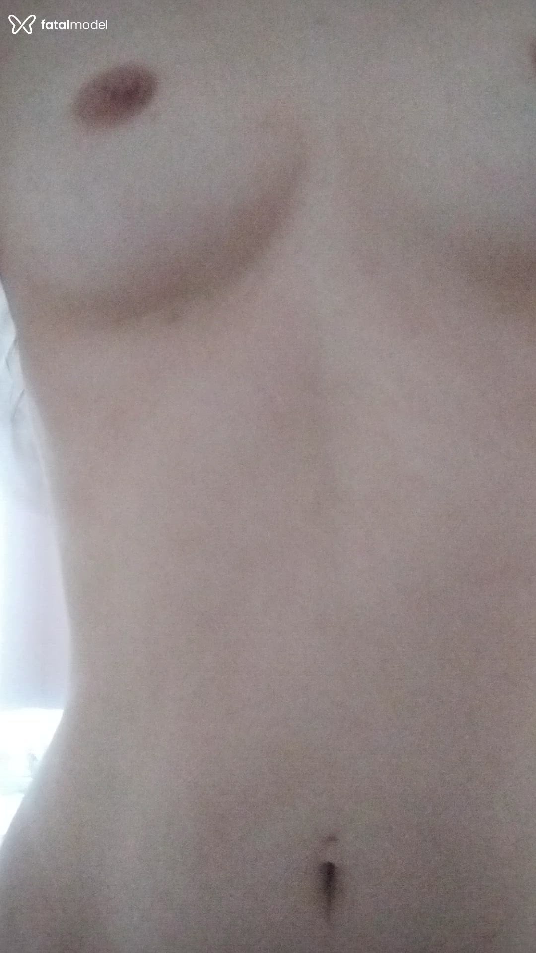 Acompanhante mulher com cabelo castanho de olhos castanhos - Laura
