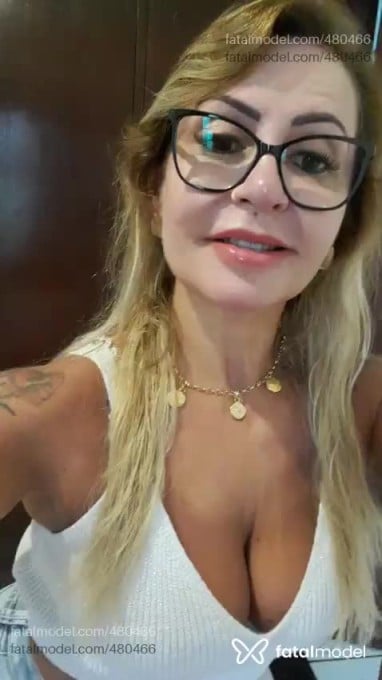 Acompanhante mulher loira (o) de olhos castanhos em Franca - Pérola
