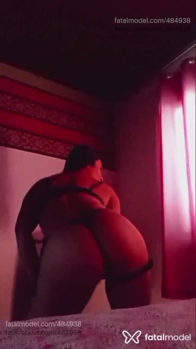 Acompanhante mulher morena (o) de olhos pretos em Criciúma Acompanhante mulher morena (o) de olhos pretos em Criciúma - Aurora