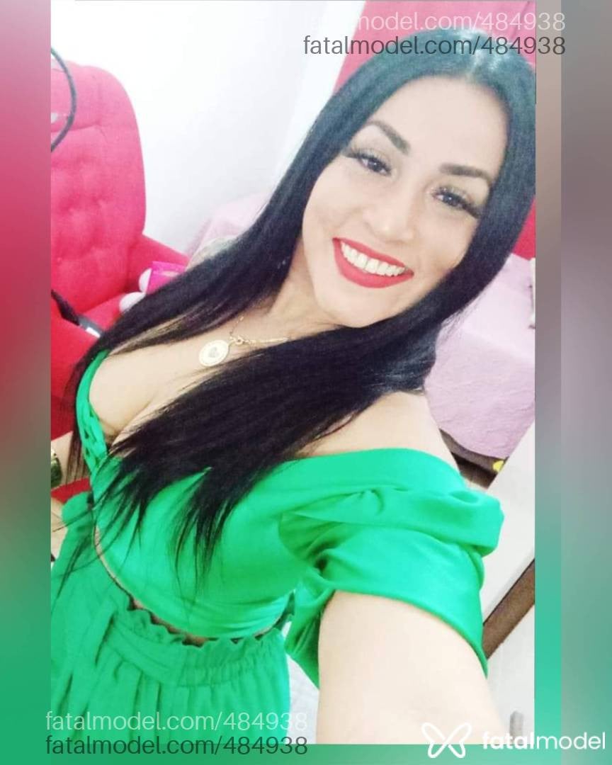 Acompanhante mulher morena (o) de olhos pretos - Aurora
