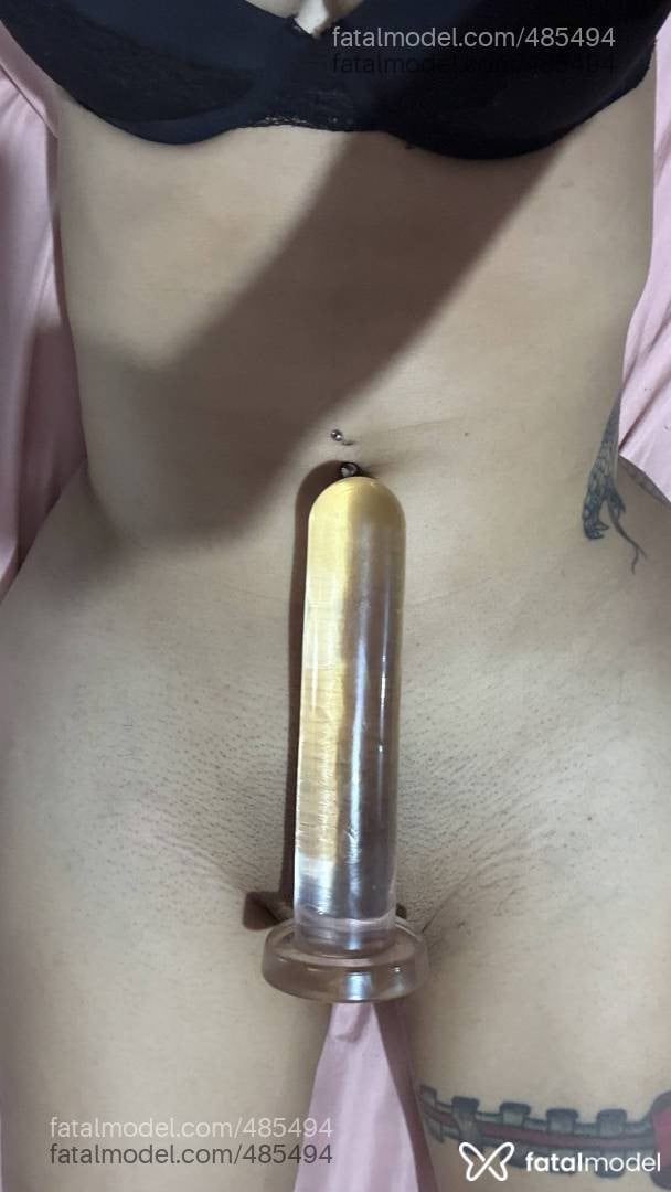 Acompanhante mulher trans morena (o) de olhos castanhos - Anylith Ope Rada