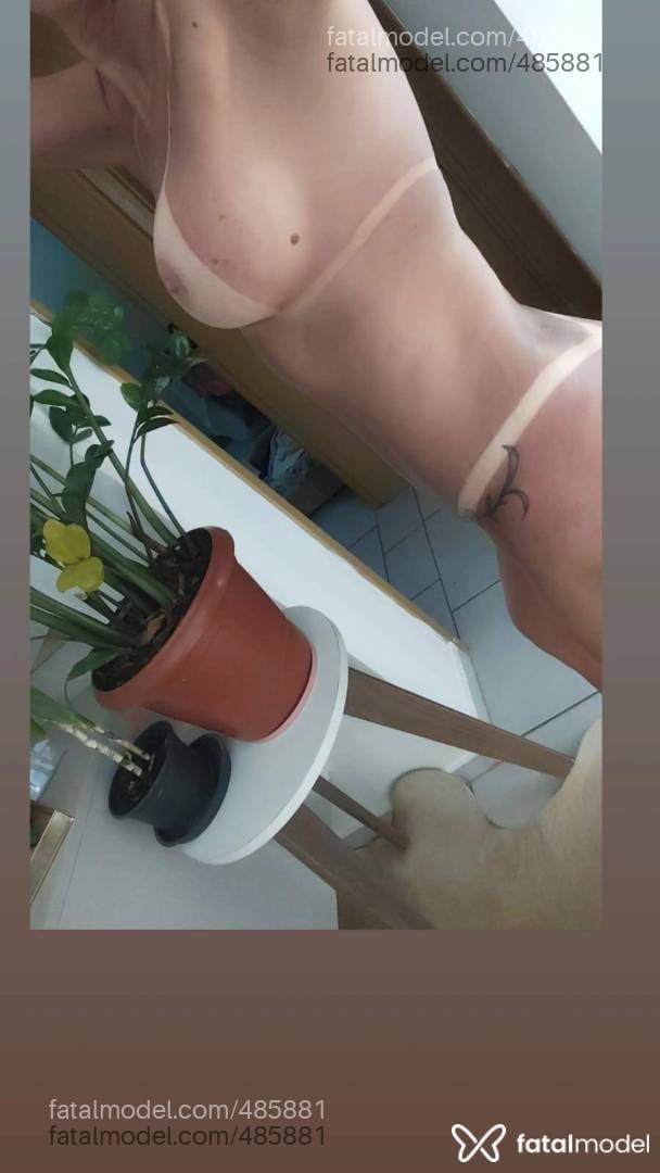 Acompanhante mulher com cabelo castanho de olhos verdes em Lajeado - Ana Paula Benoit