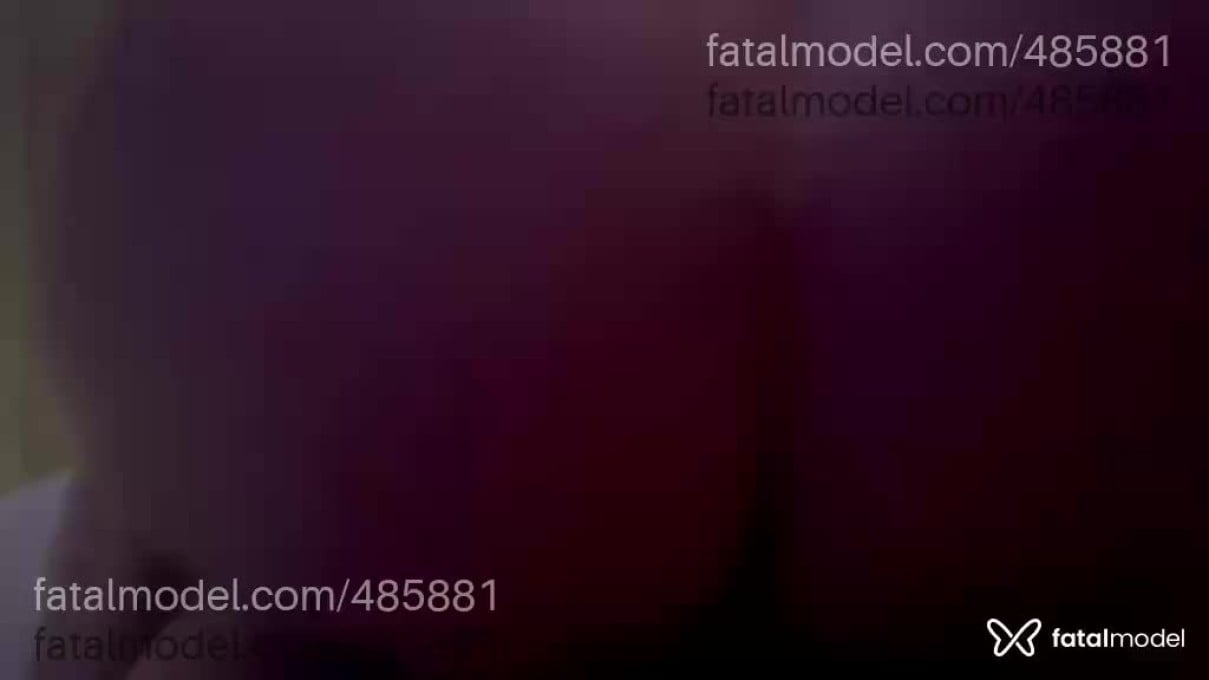 Acompanhante mulher com cabelo castanho de olhos verdes em Lajeado - Ana Paula Benoit