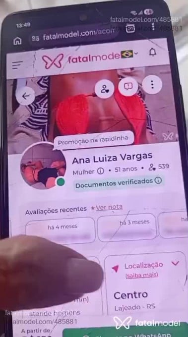 Acompanhante mulher com cabelo castanho de olhos verdes em Lajeado - Ana Paula Benoit