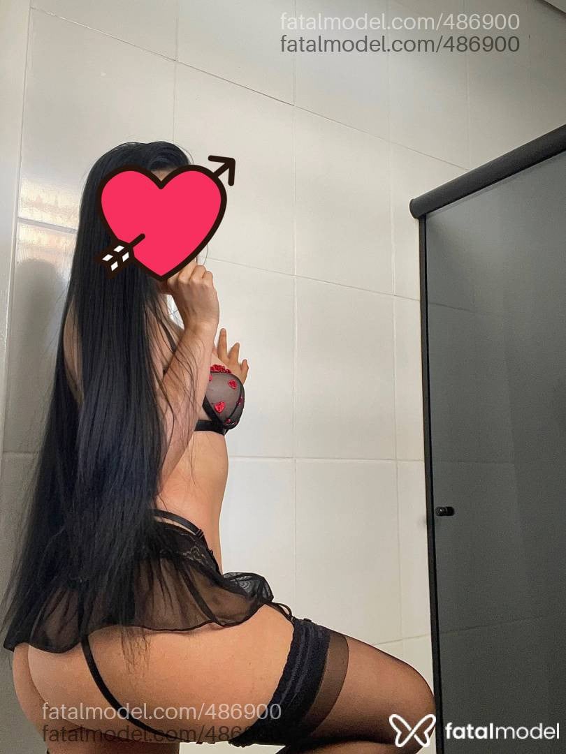 Acompanhante mulher morena (o) de olhos verdes - Bela Annita