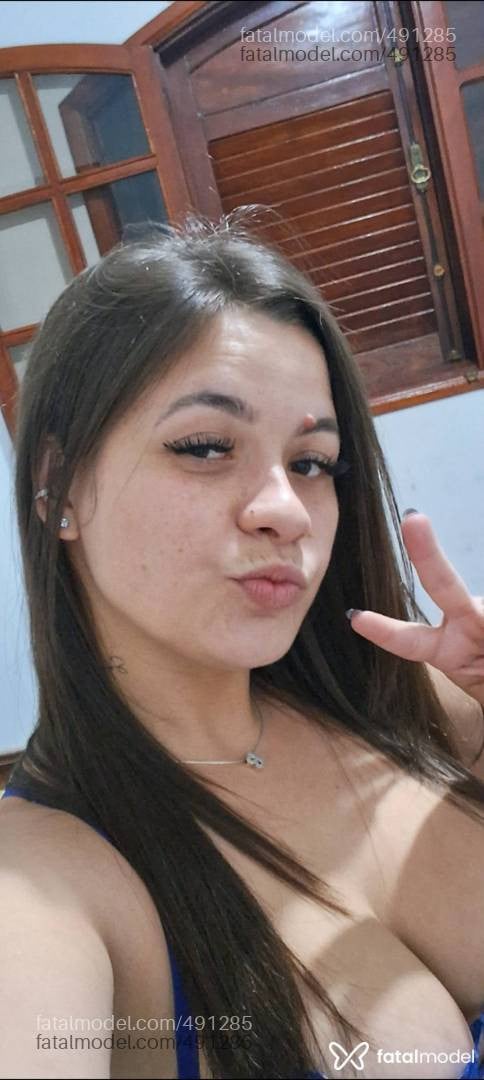 Acompanhante mulher com cabelo castanho de olhos castanhos - Dudaa