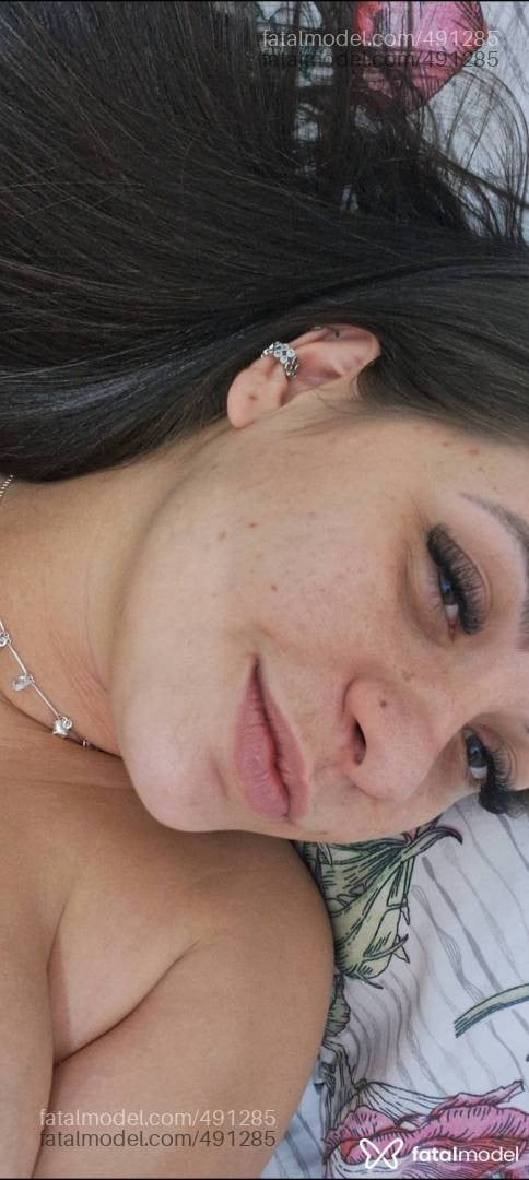 Acompanhante mulher com cabelo castanho de olhos castanhos - Dudaa