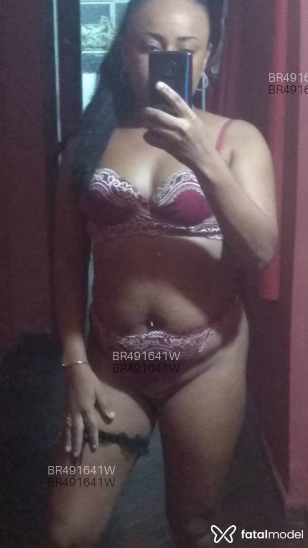 Acompanhante mulher morena (o) de olhos castanhos em Angra dos Reis Acompanhante mulher morena (o) de olhos castanhos em Angra dos Reis - Suzy Lopes