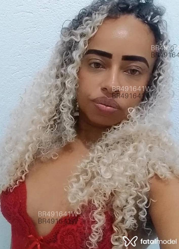 Acompanhante mulher morena (o) de olhos castanhos em Angra dos Reis Acompanhante mulher morena (o) de olhos castanhos em Angra dos Reis - Suzy Lopes