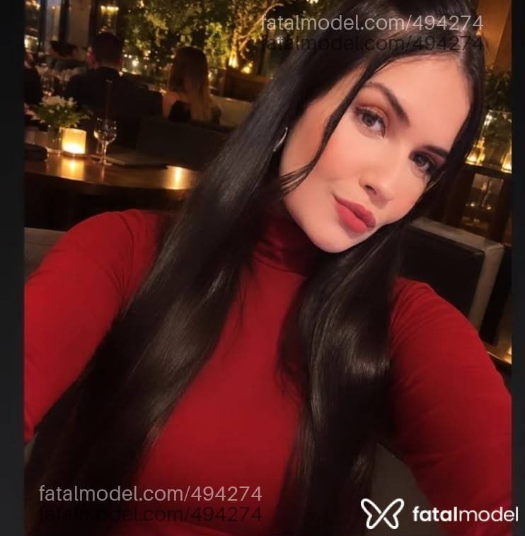 Acompanhante mulher com cabelo castanho de olhos mel - Samy Costa