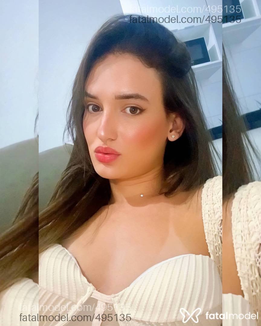 Acompanhante mulher trans com cabelo castanho de olhos mel em Pouso Alegre Acompanhante mulher trans com cabelo castanho de olhos mel em Pouso Alegre - Bruna Rios