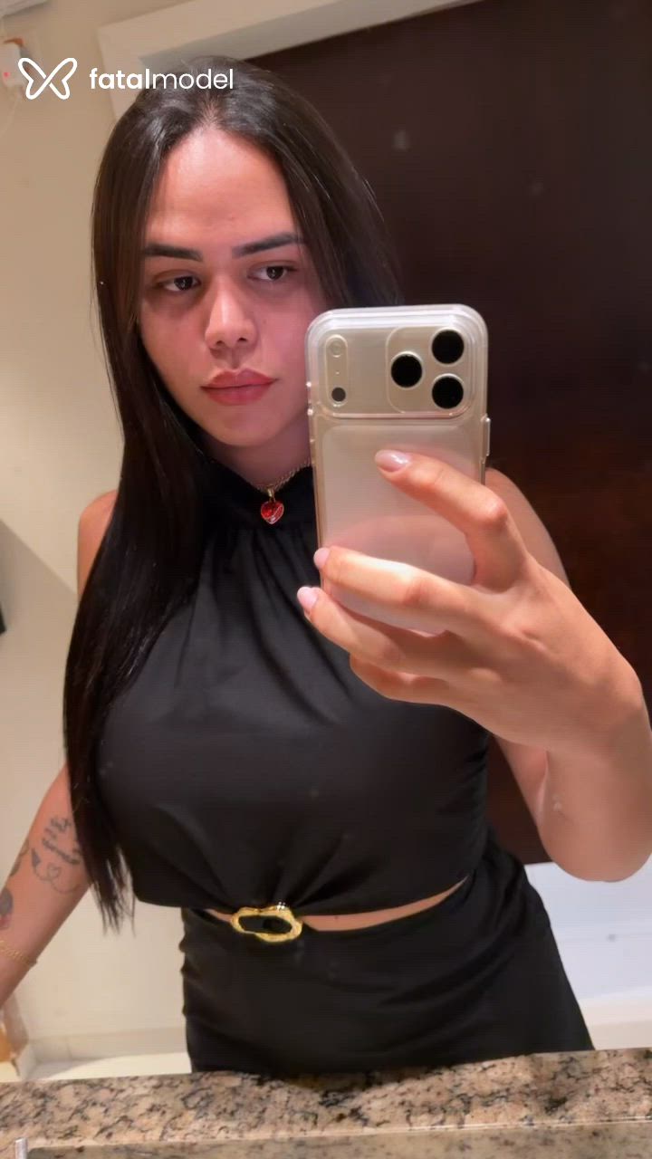 Acompanhante mulher trans com cabelo castanho de olhos castanhos - Danniely