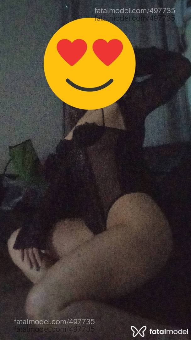 Acompanhante mulher loira (o) de olhos castanhos - Stéfany