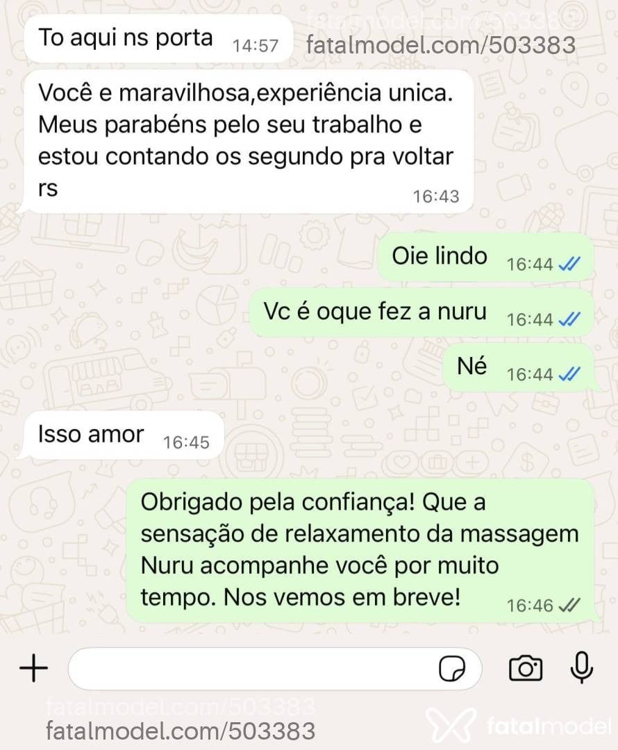 Acompanhante mulher com cabelo castanho de olhos castanhos - Lola Ferraz