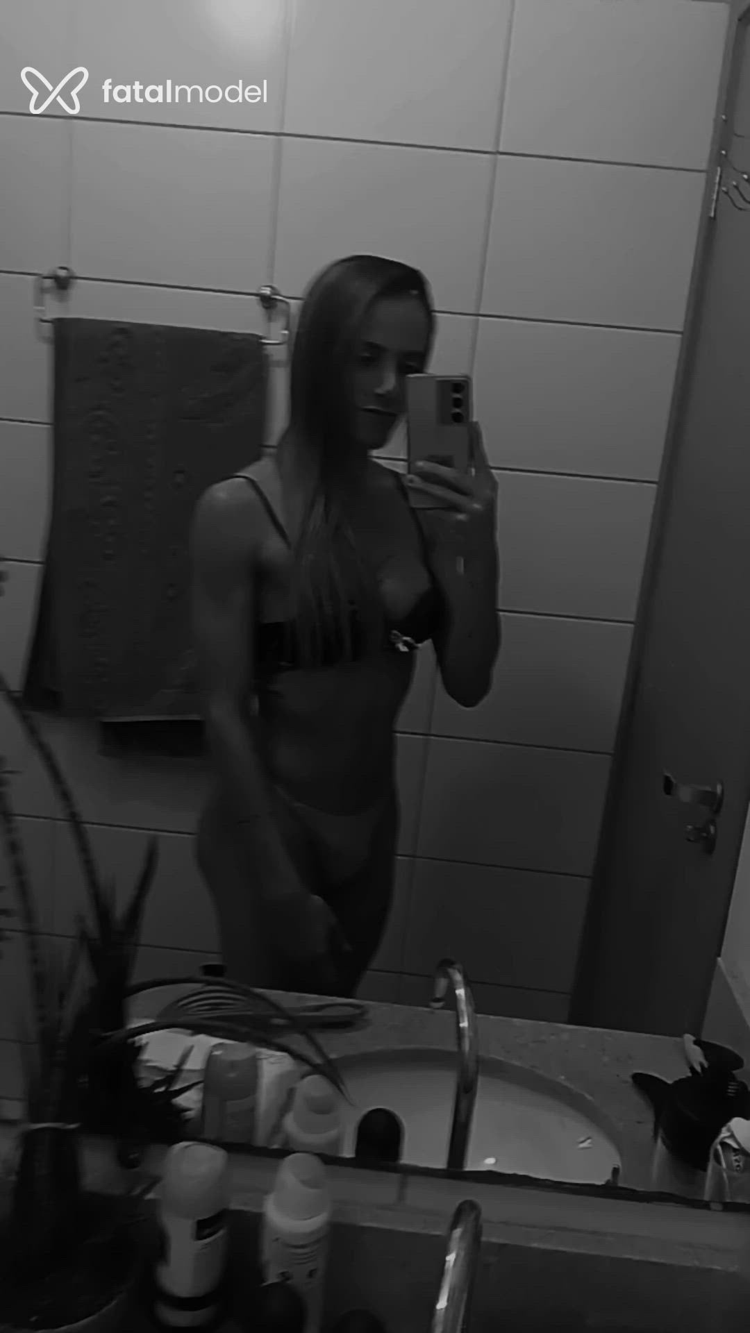 Acompanhante mulher trans loira (o) de olhos castanhos - Raquel Silva