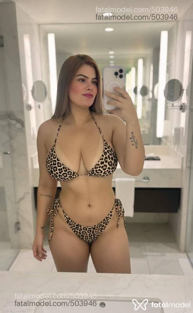 Acompanhante mulher loira (o) de olhos mel - Aline Mattos