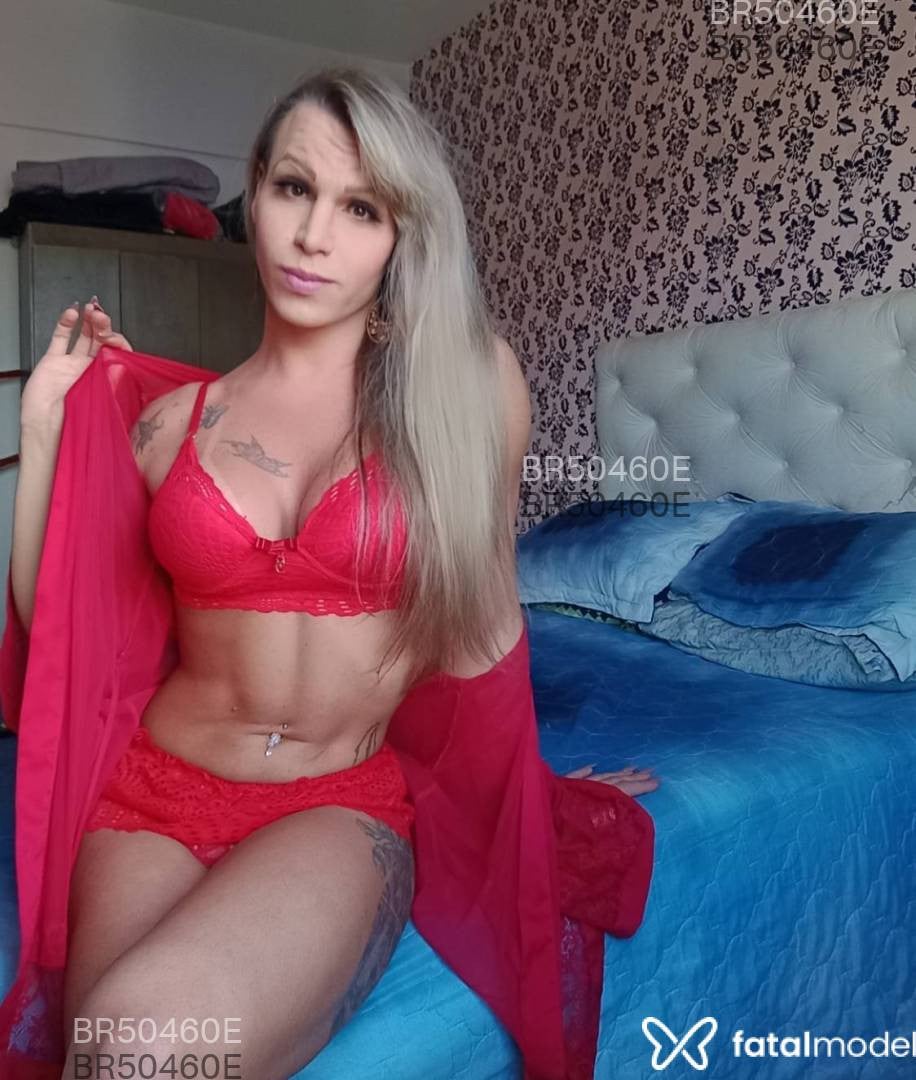 Acompanhante mulher trans loira (o) de olhos castanhos em Balneário Camboriú - Raissa