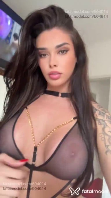 Acompanhante mulher trans com cabelo castanho de olhos castanhos em Florianópolis Acompanhante mulher trans com cabelo castanho de olhos castanhos em Florianópolis - Yohanna Mendonça