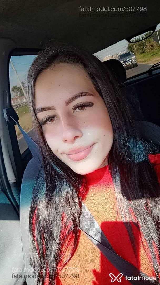 Acompanhante mulher morena (o) de olhos castanhos - Alice Araruna