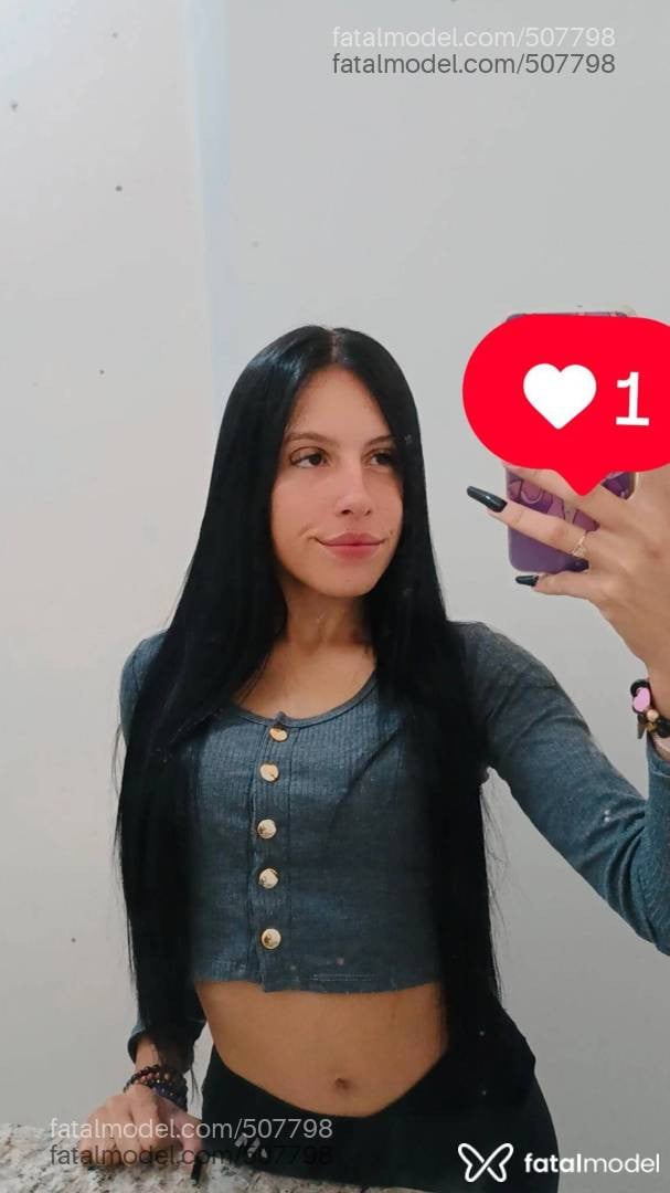 Acompanhante mulher morena (o) de olhos castanhos em Garopaba - Alice