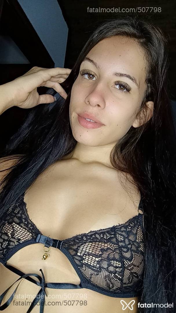 Acompanhante mulher morena (o) de olhos castanhos em Garopaba - Alice