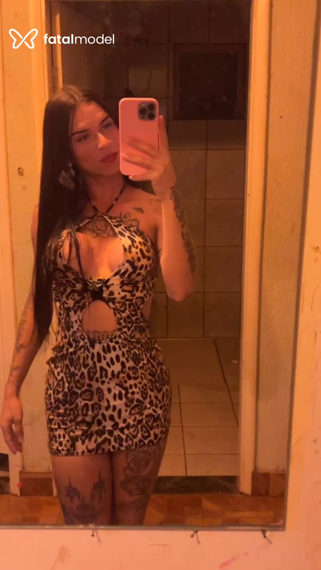 Acompanhante mulher trans morena (o) de olhos verdes - Marya Eduarda