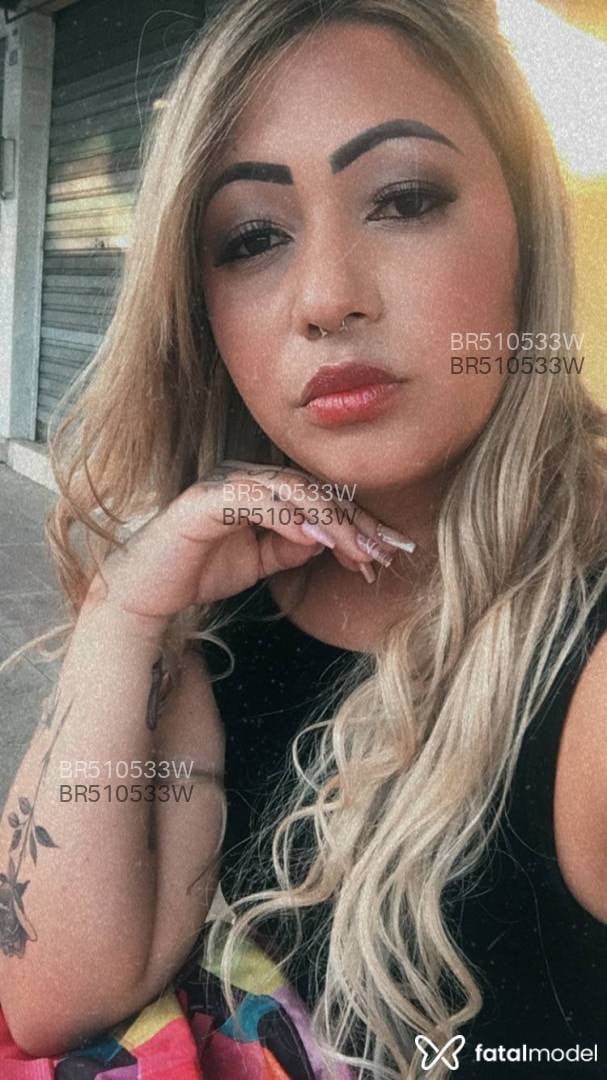 Acompanhante mulher loira (o) de olhos castanhos em Itumbiara - Lollybay
