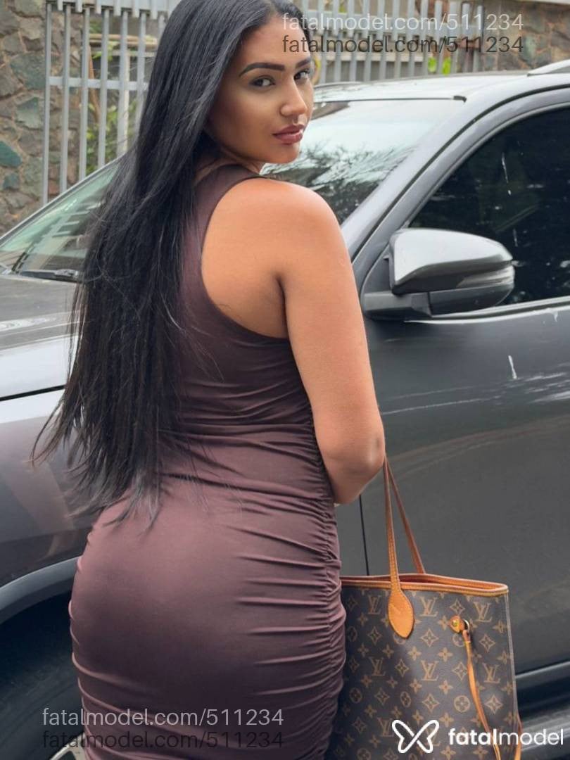 Acompanhante mulher com cabelo castanho de olhos castanhos em Ponta Grossa - Raissa